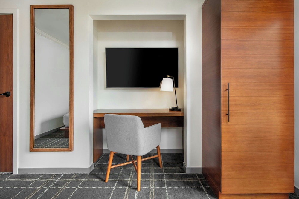 FOUND Hotel, Santa Monica 41/50