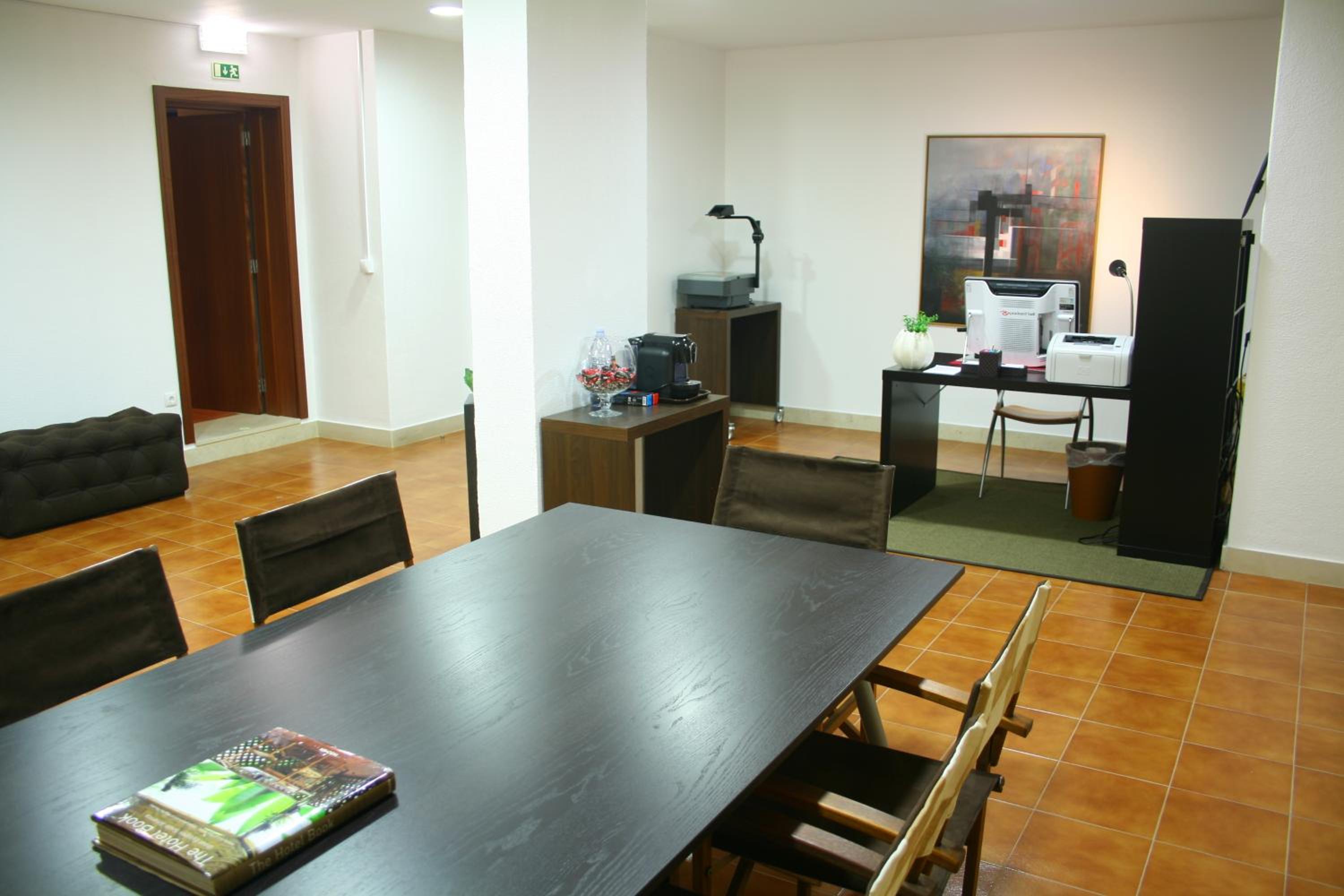 Hotel Dom Nuno 35/49