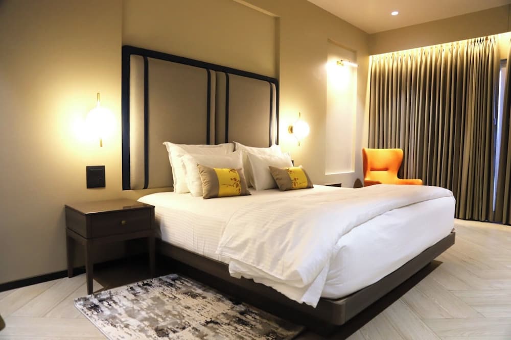 Mastiff Select Riveria Resort, Igatpuri Road, Nashik 22/61