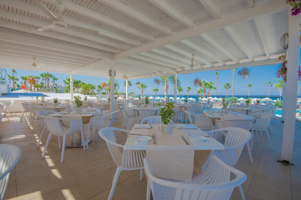 Marlita Beach Hotel Apartments 21/50