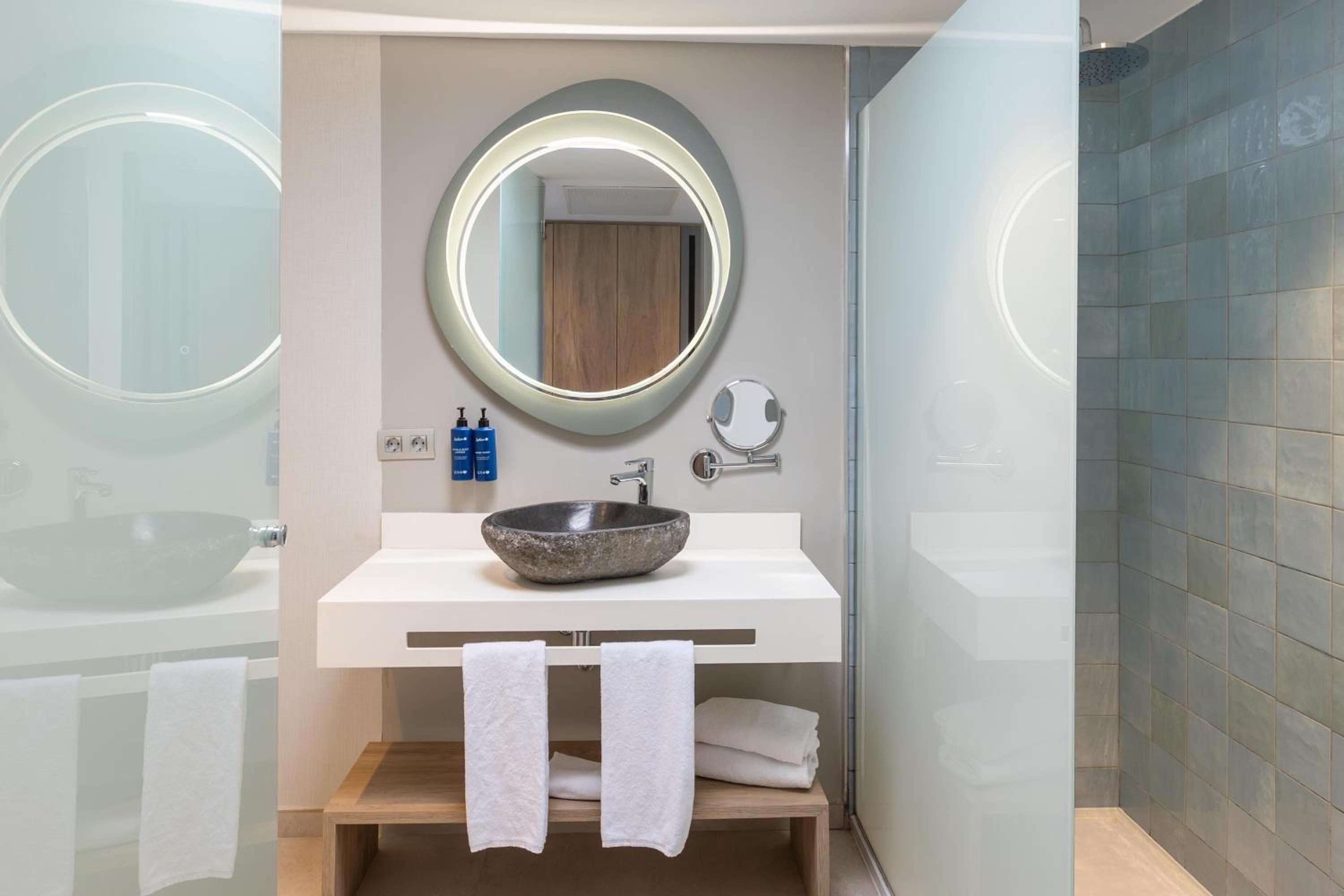 Ocean, Suite, Sea Front, Radisson Blu Resort Lanzarote Adults Only 4/5