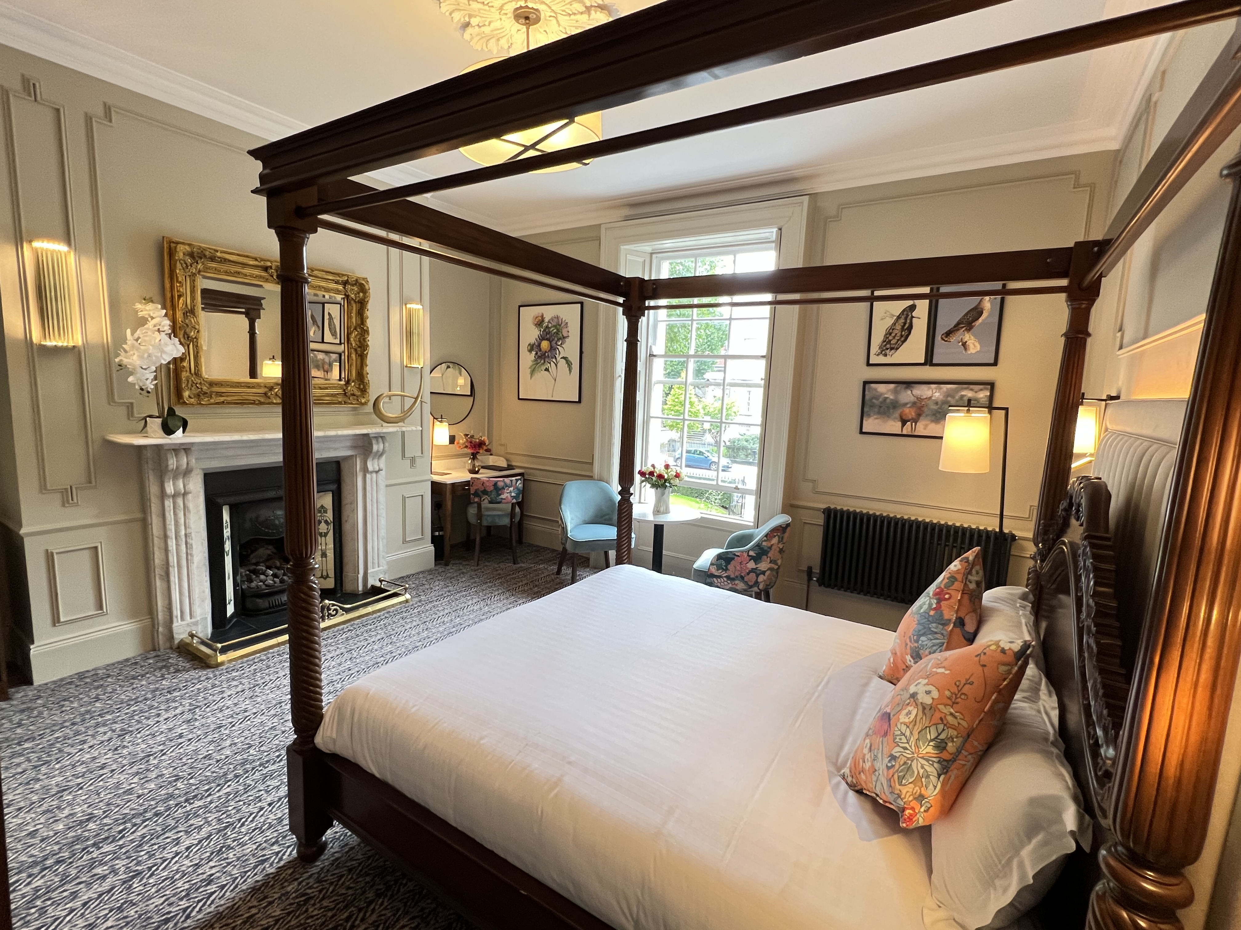 Waterloo Townhouse & Suite 2/16