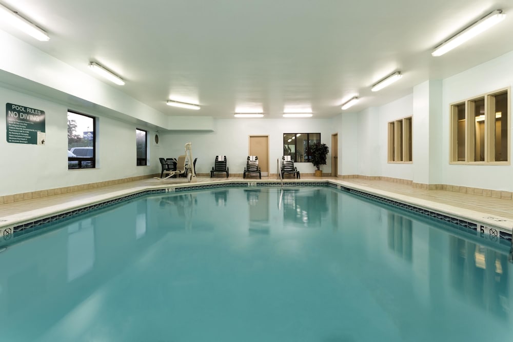 Baymont By Wyndham Mason 5/53