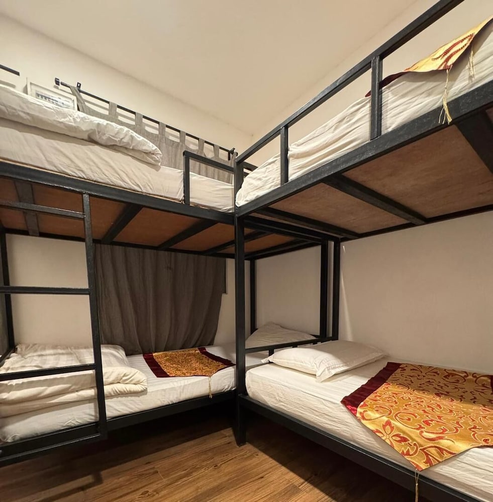 The Barat Perhentian Beach Resort 36/72