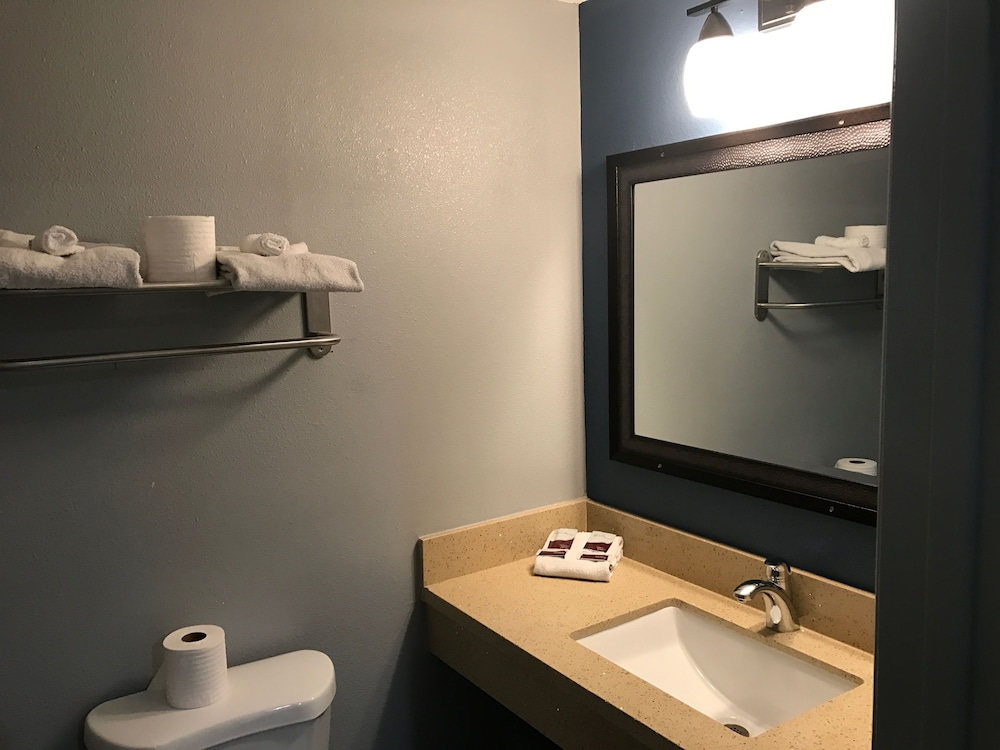 Empire Inn Motel 15/30