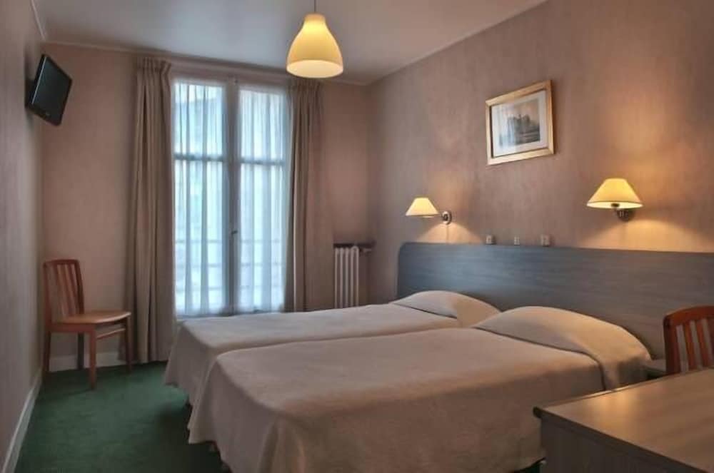 Central Hotel Paris 26/46