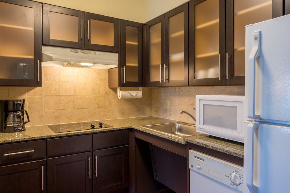 Staybridge Suites Wilmington - Brandywine Valley 7/55