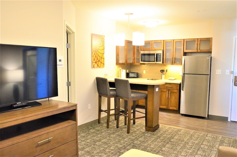 Staybridge Suites Hillsboro South 63/76