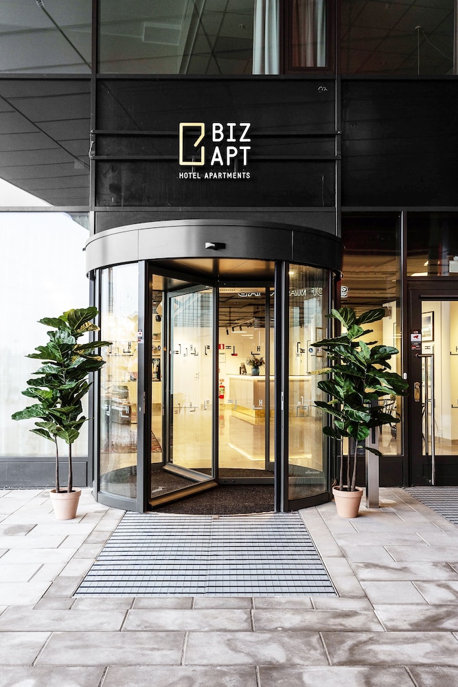 Biz Apartment Bromma 1/24