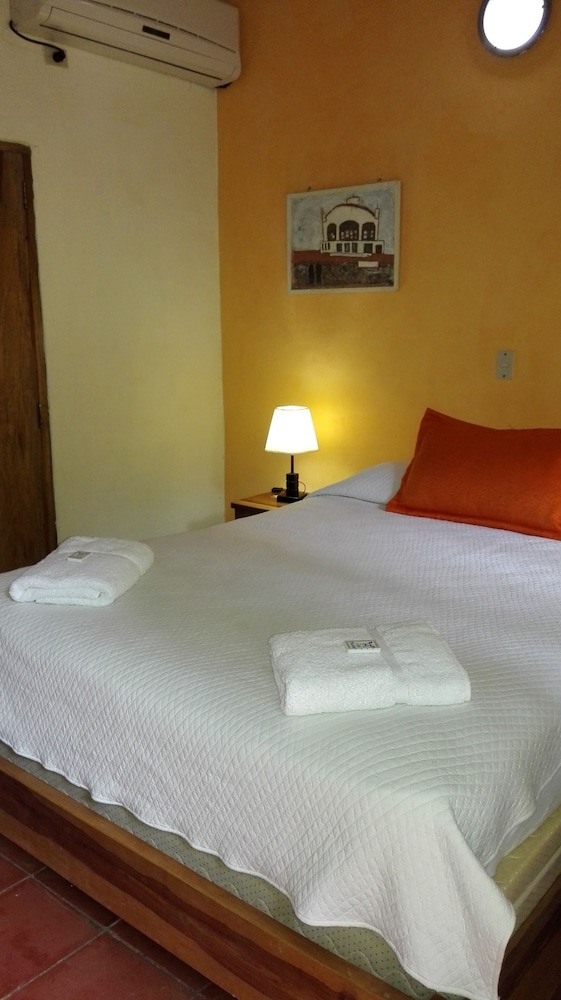 CASA BARCELONA HOTEL 33/67