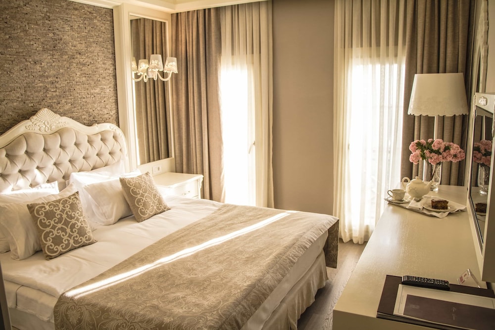 Ena Boutique Hotel 9/50