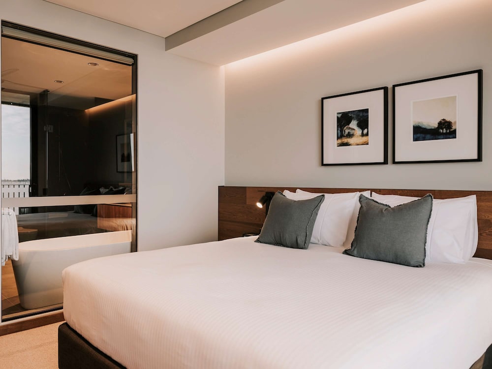 1 Bedroom, Apartment, Double Bed, Lake Front, Lake View، The Sebel Yarrawonga Silverwoods 2/8