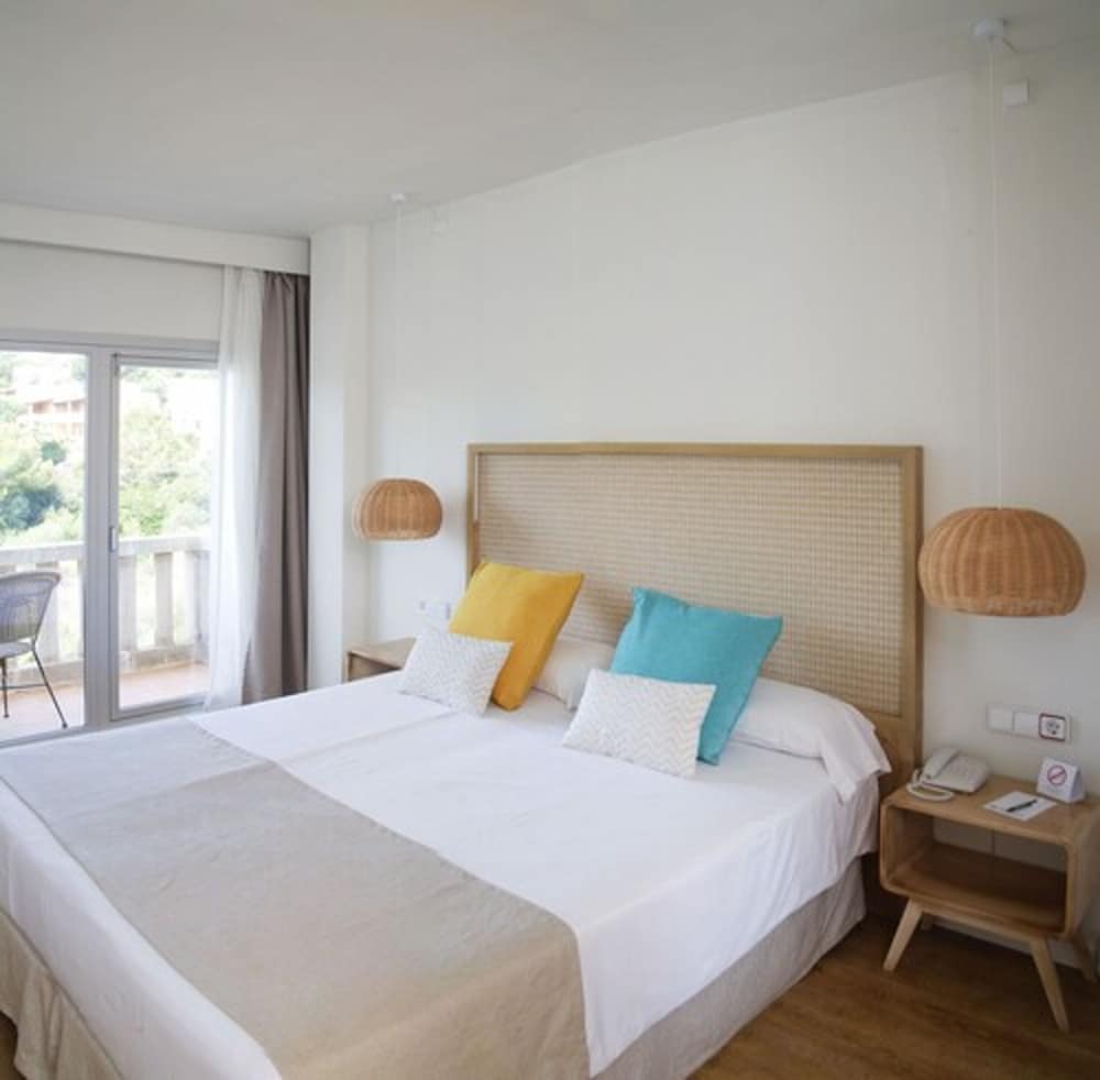 1 Bedroom, Comfort, Apartment, Pool Side, Balcony