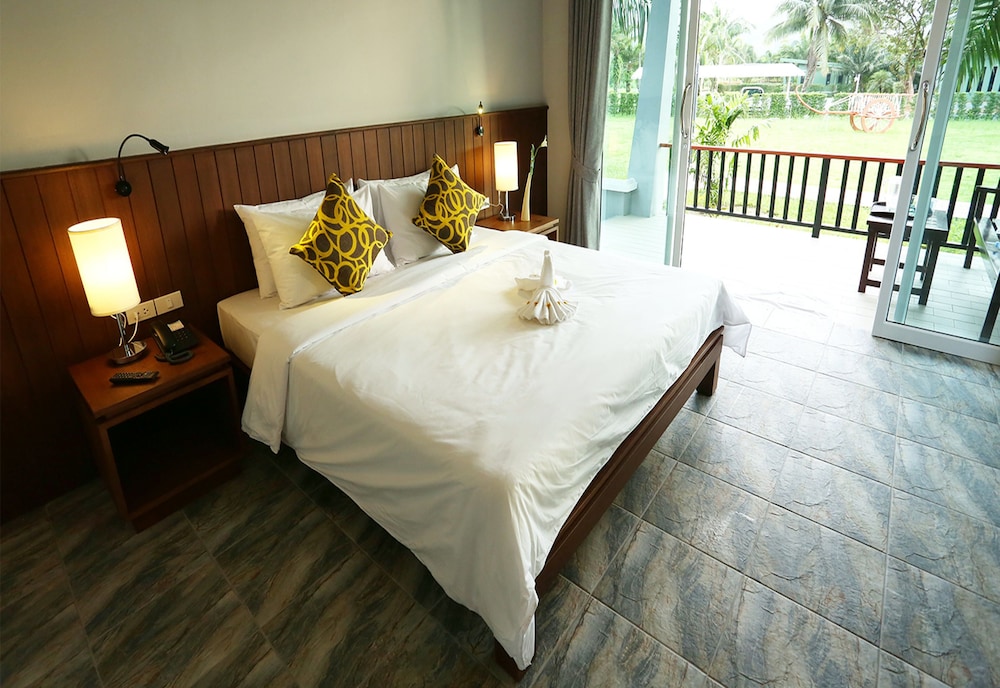Khaolak Mountain View 6/50