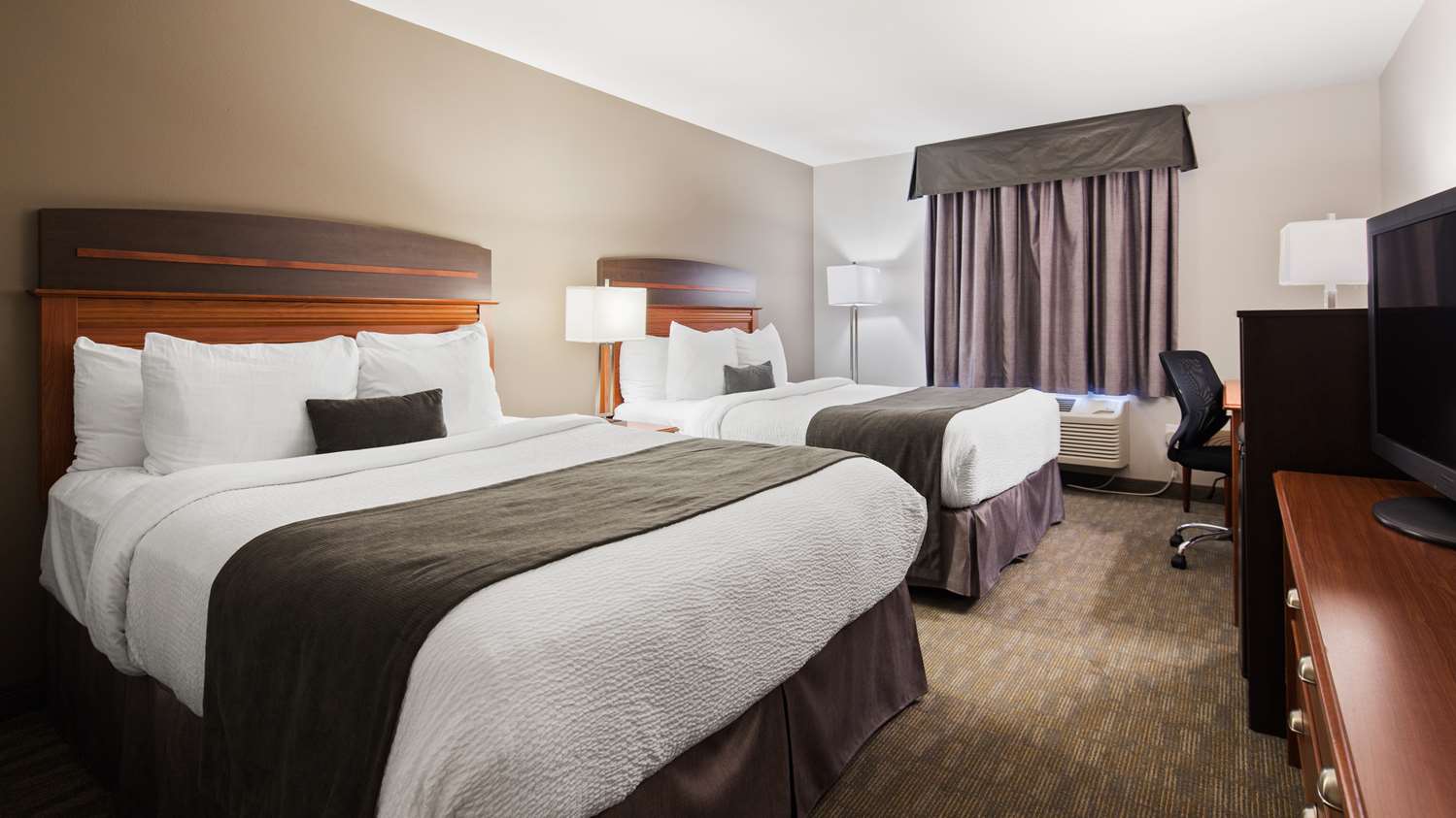 Mini, Suite, 2 Queen Beds