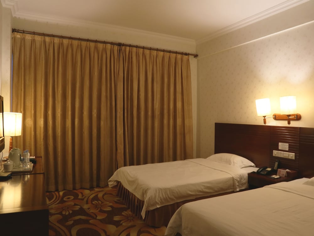 Pazhou Hotel 32/71