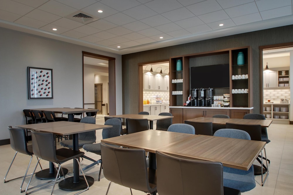Hyatt Place Milwaukee Downtown 54/71