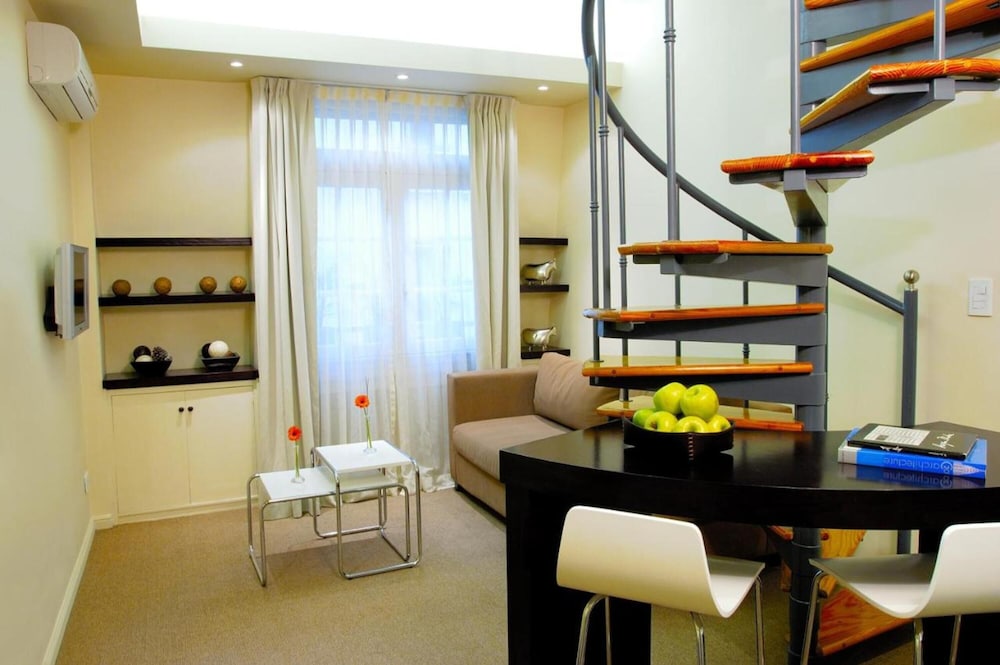 ULISES RECOLETA SUITES 56/64