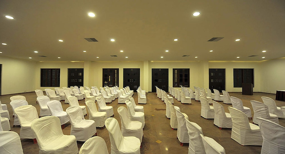 Amritara Ambatty Greens Resort Coorg 31/50