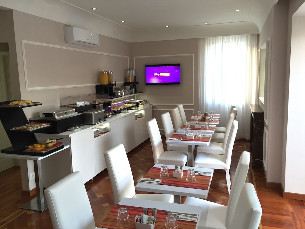 Relais Trevi 95 Boutique Hotel 64/74