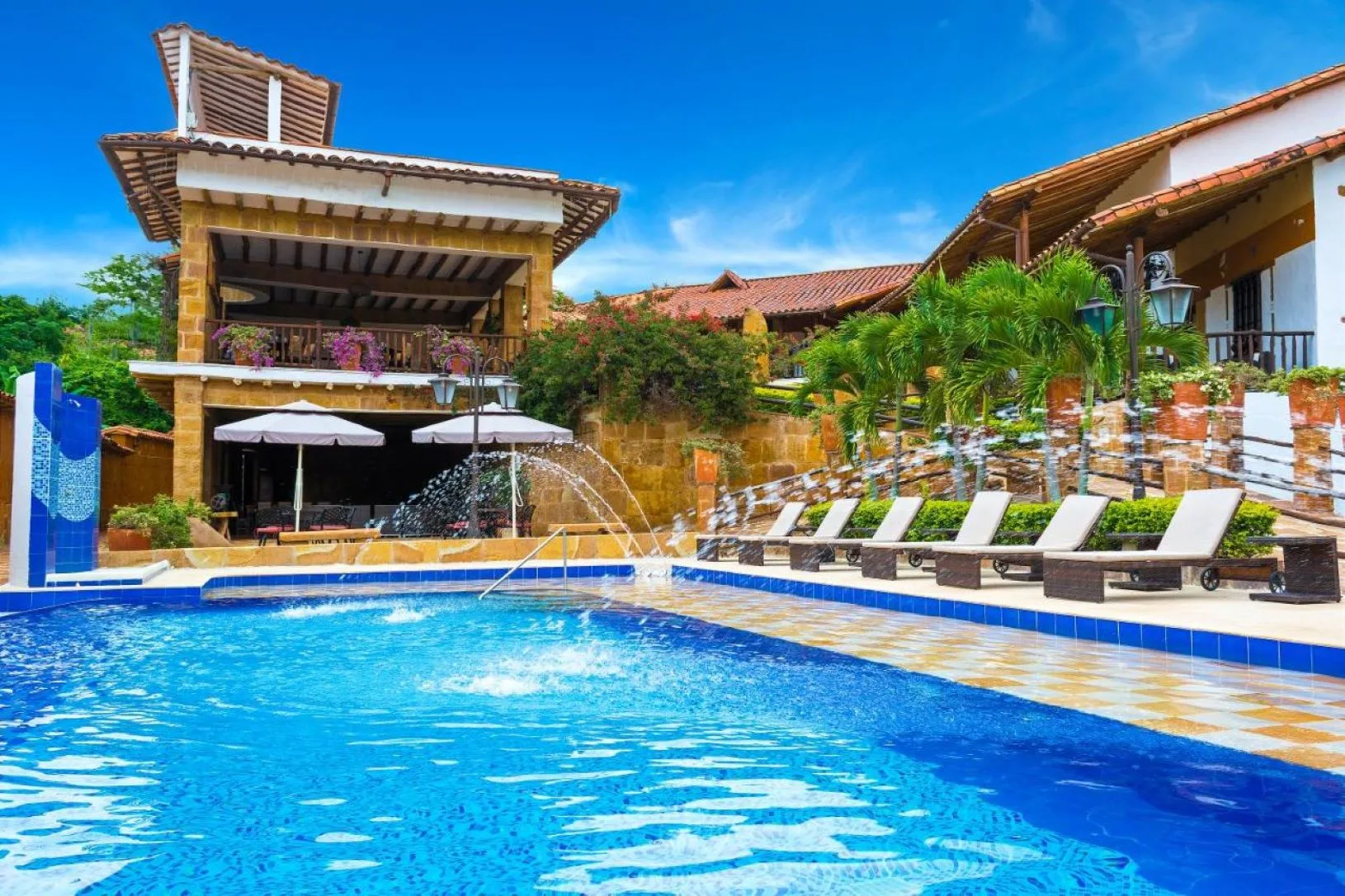 Hicasua Hotel Boutique y Centro De Convenciones 5/31
