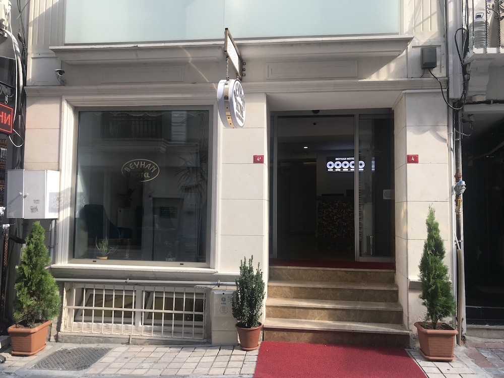 Beyhan Hotel 8/56