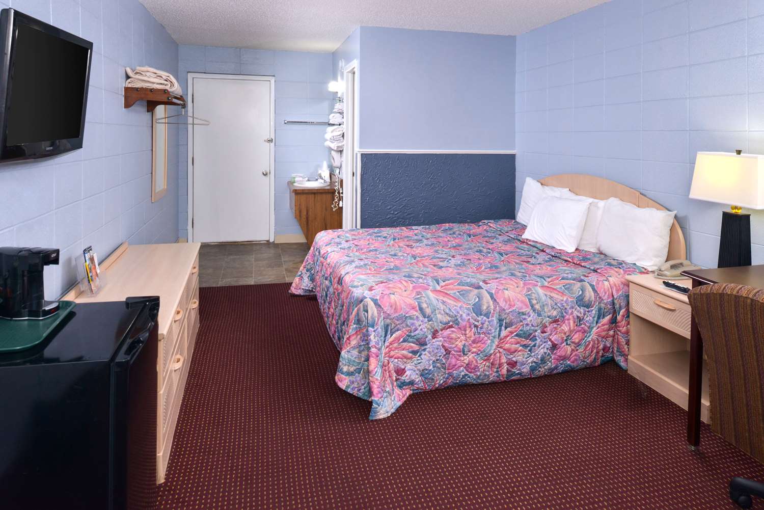 Americas Best Value Inn Suites Branson Near the Strip 14/32