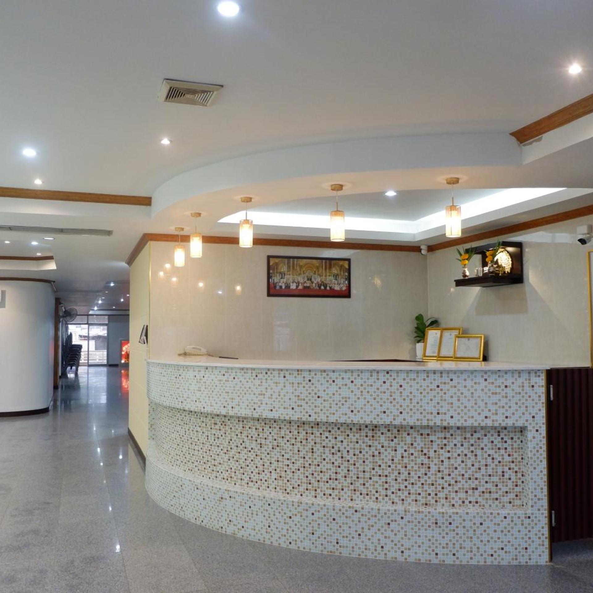 Auychai Grand Hotel 9/50