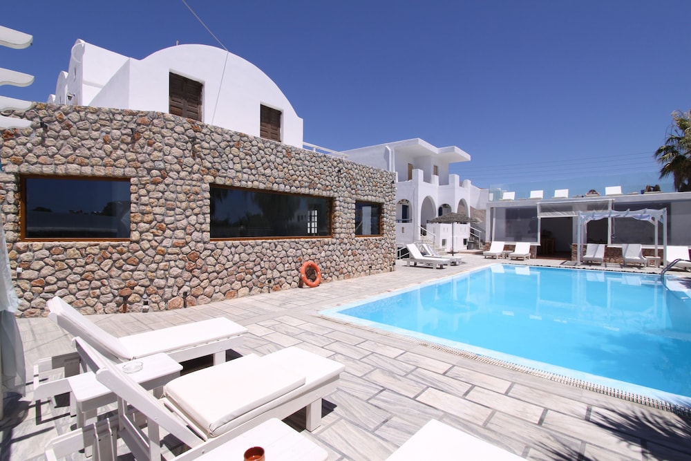 Iliada Hotel Santorini 59/63