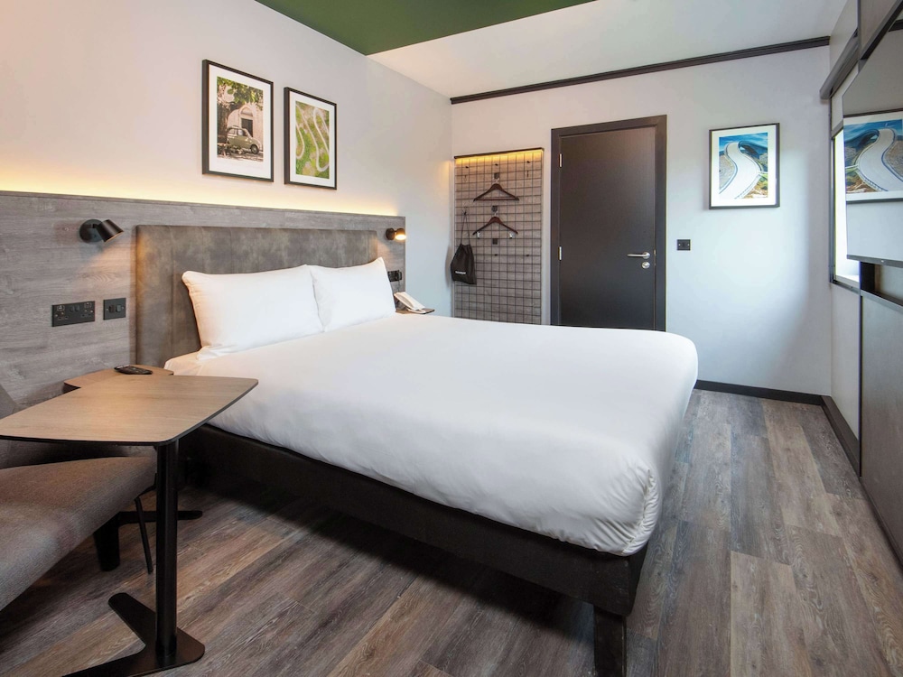 Ibis Styles London Gatwick Airport 29/64