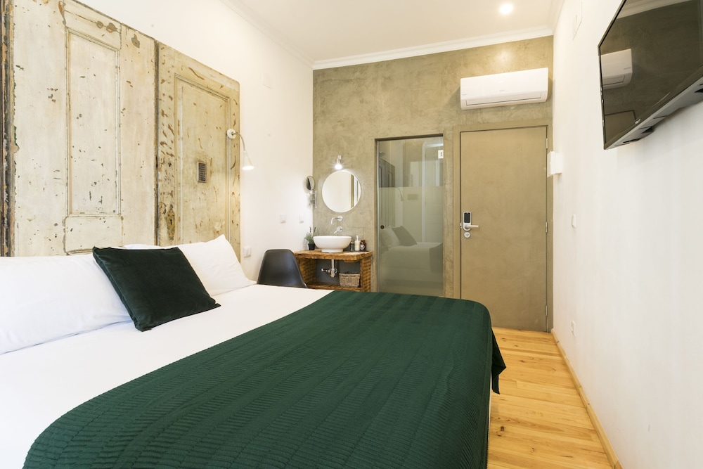 262 BOUTIQUE HOTEL 16/74