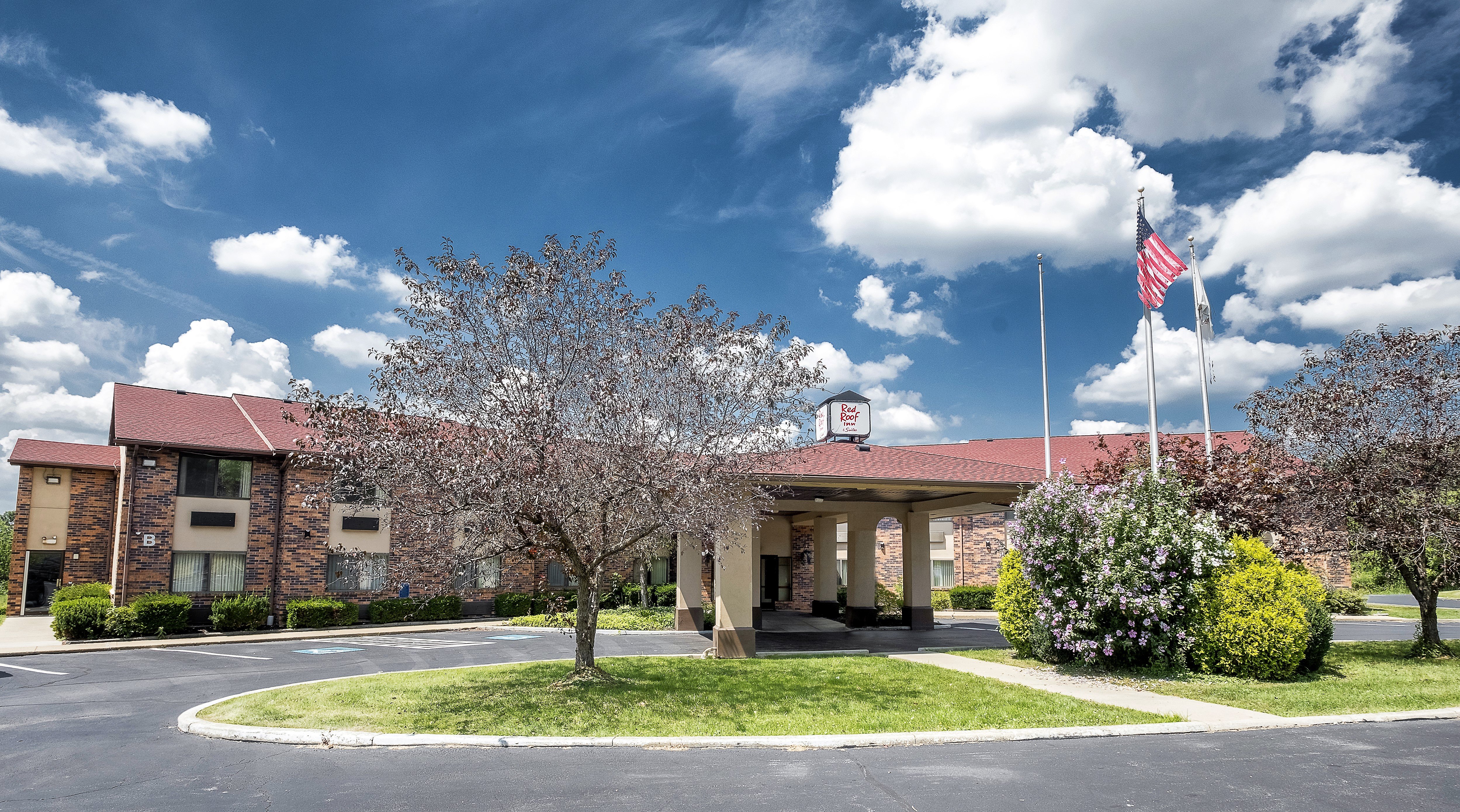 Red Roof Inn & Suites Hermitage 4/30