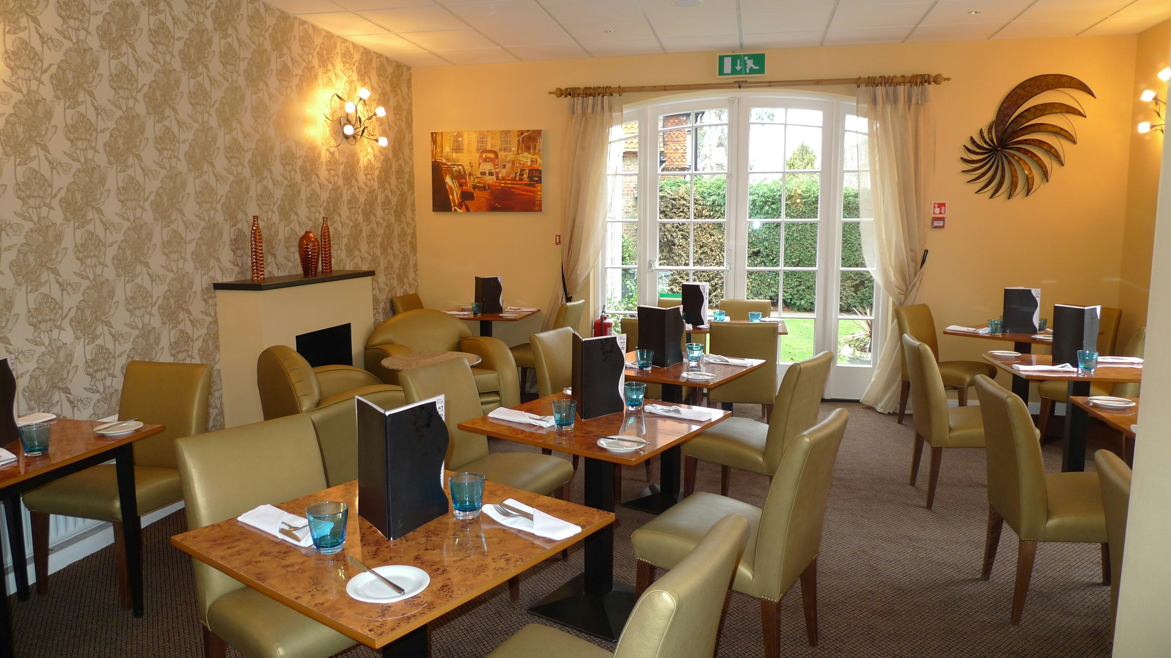Royal Adelaide Hotel, Windsor 8/11
