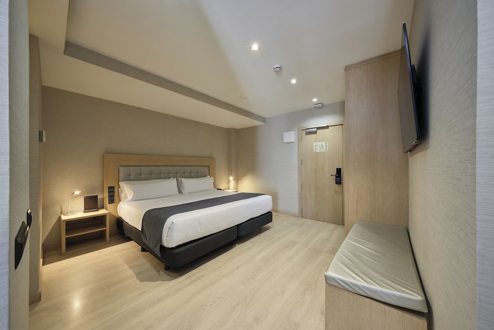 Junior Suite, King Bed