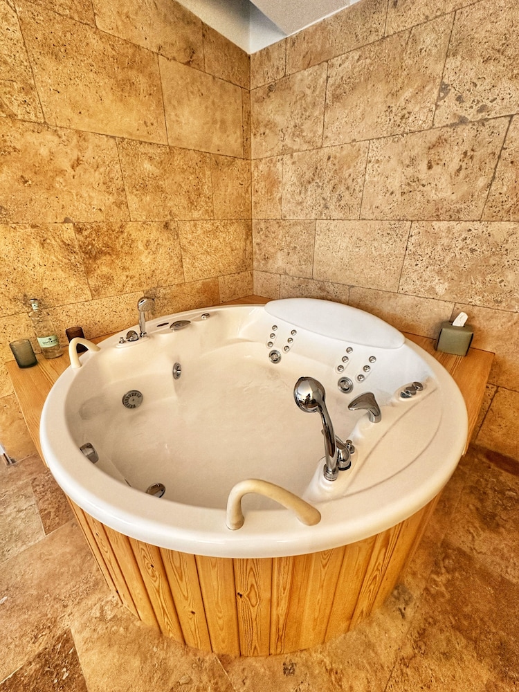Boutique Hotel Comtal Empuries 23/50