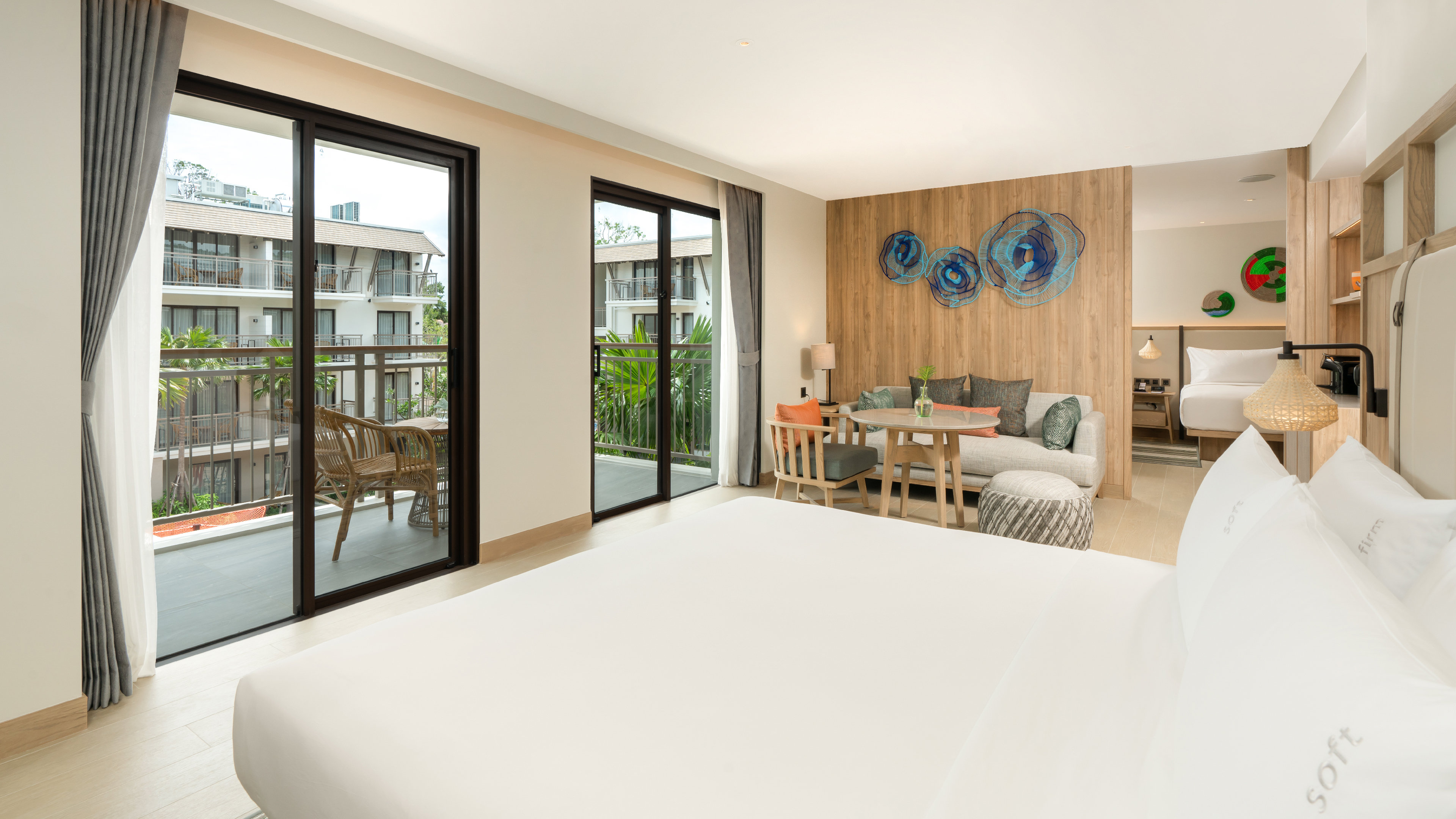 2 Bedrooms, King and Twin Beds, Playground View