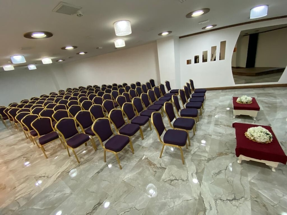 Yucel Hotel 44/50