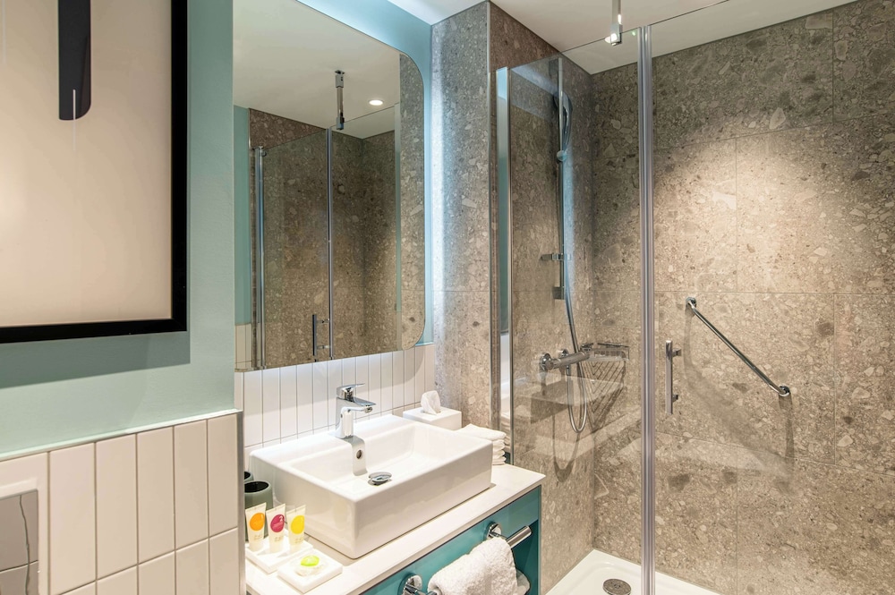 Hyatt Place London City East 67/67