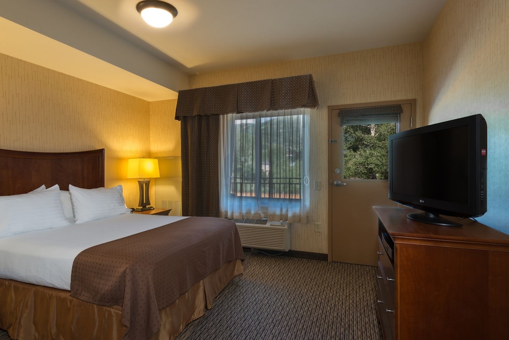 Holiday Inn Steamboat Springs 32/79
