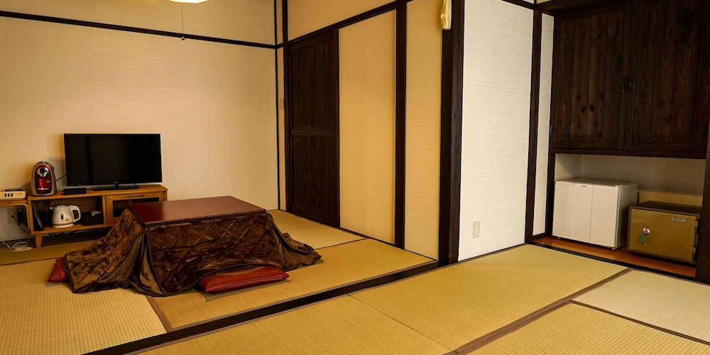 Hakone Onsen Yuyado Yamanoshou 32/48