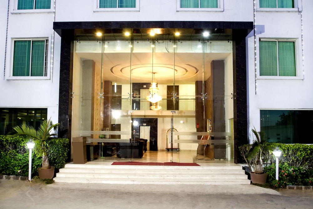 Rainbow International Shamshabad 1/50