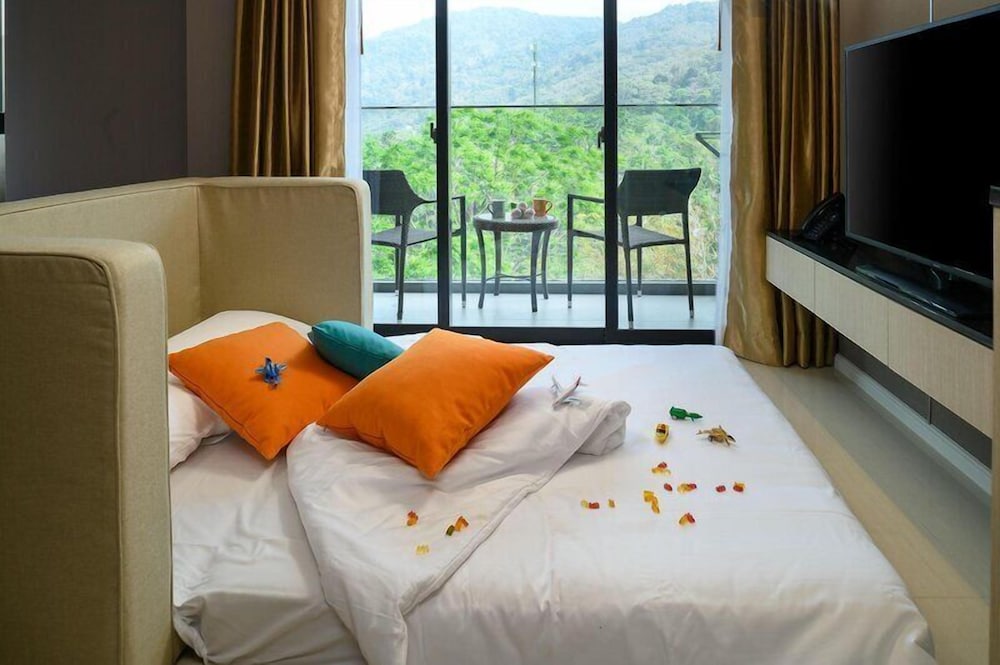 Mida Grande Resort Phuket in CHOENG THALE