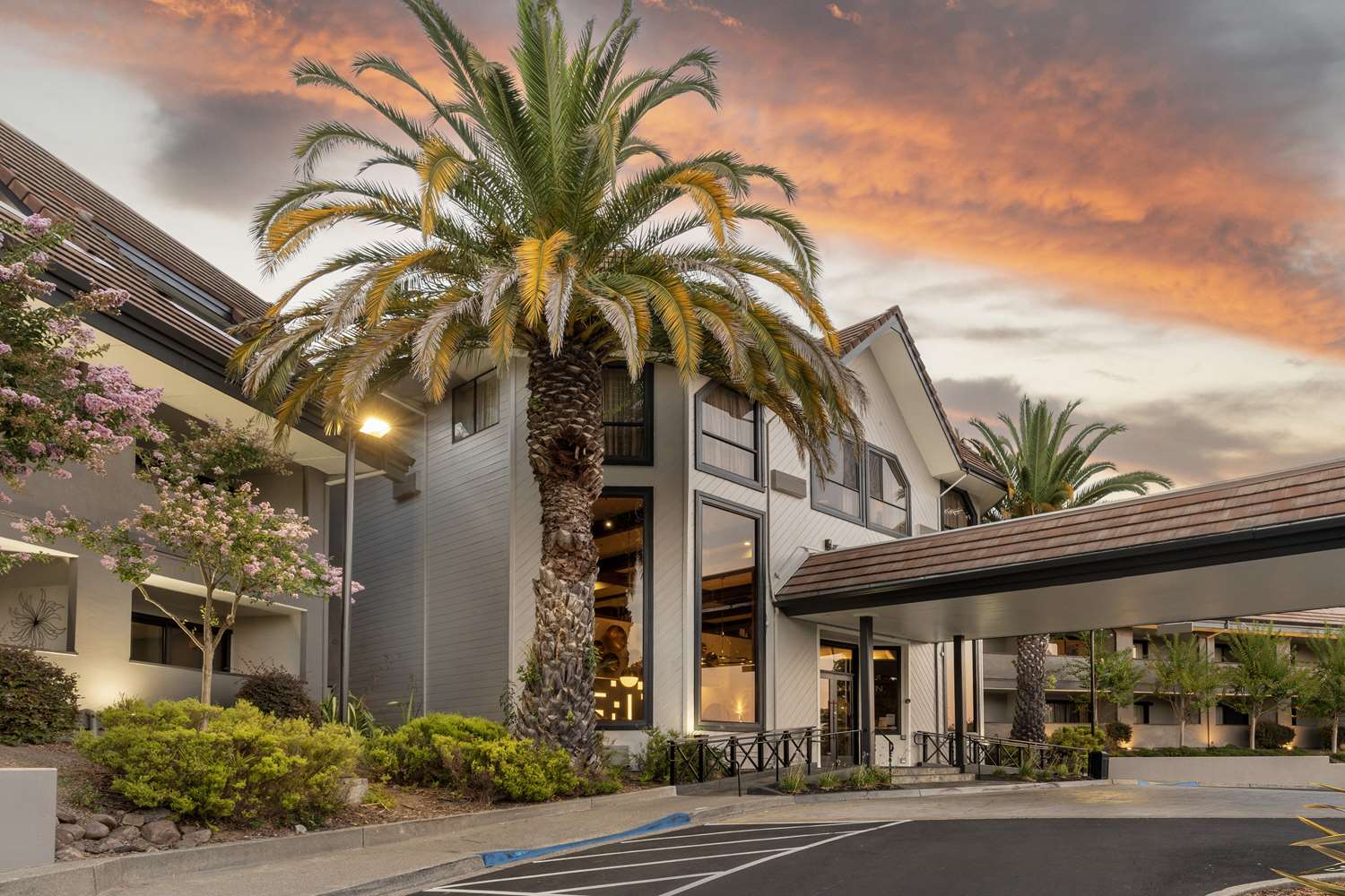 Best Western Plus Novato Oaks Inn 1/28