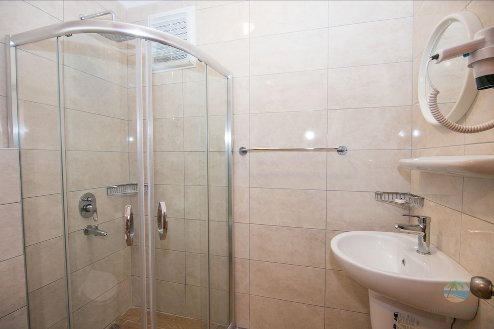 Private Hotel 43/44