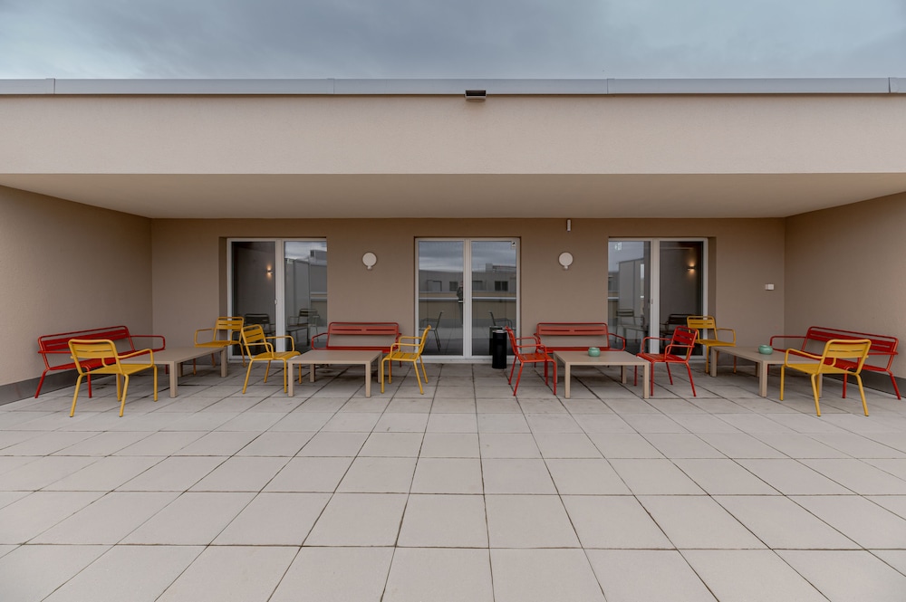 Los Lorentes Residences 38/50