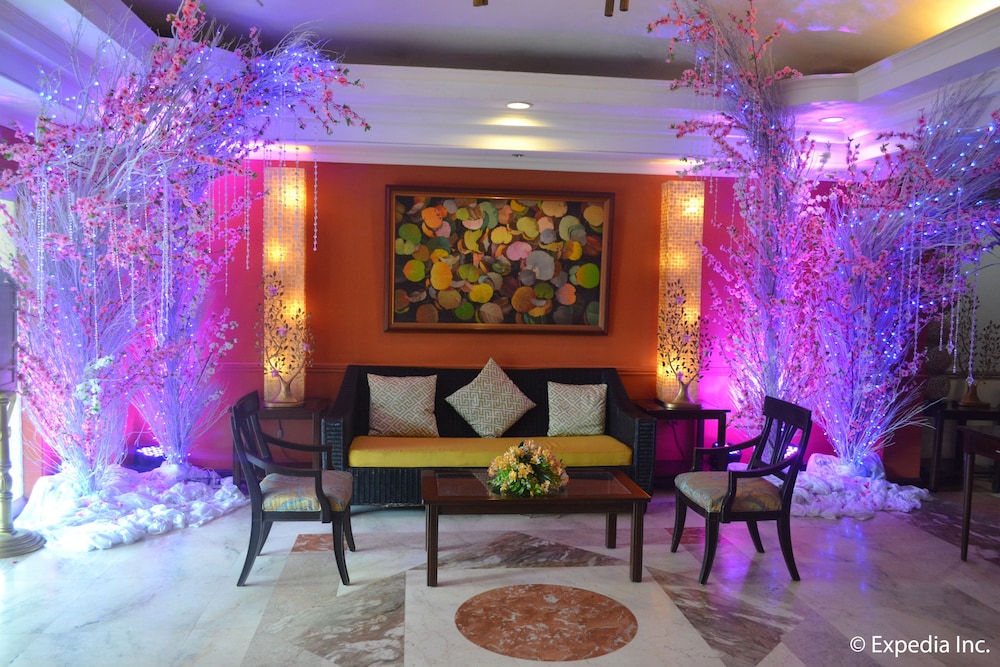 Tagaytay Country Hotel 37/57