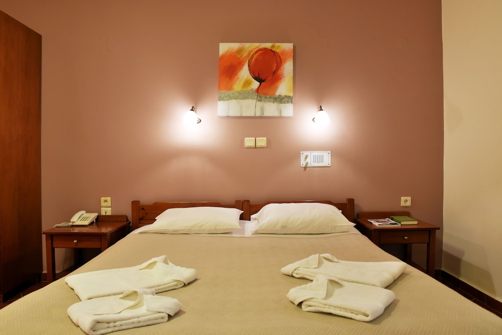 Iolkos Hotel 27/52