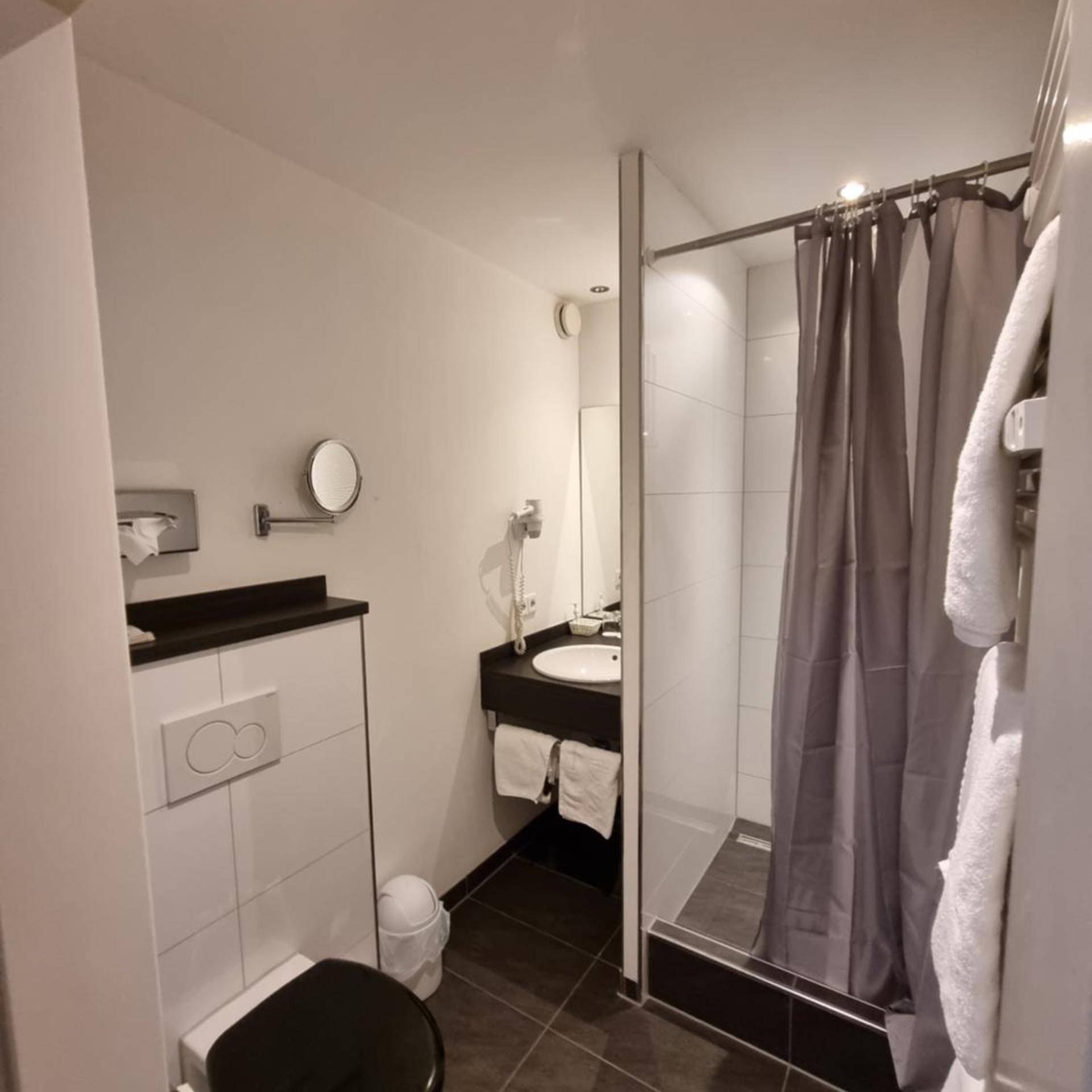 ROSENPARK LAURENSBERG HOTEL 45/45