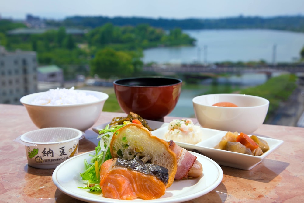 Mito Hotel Season 32/40