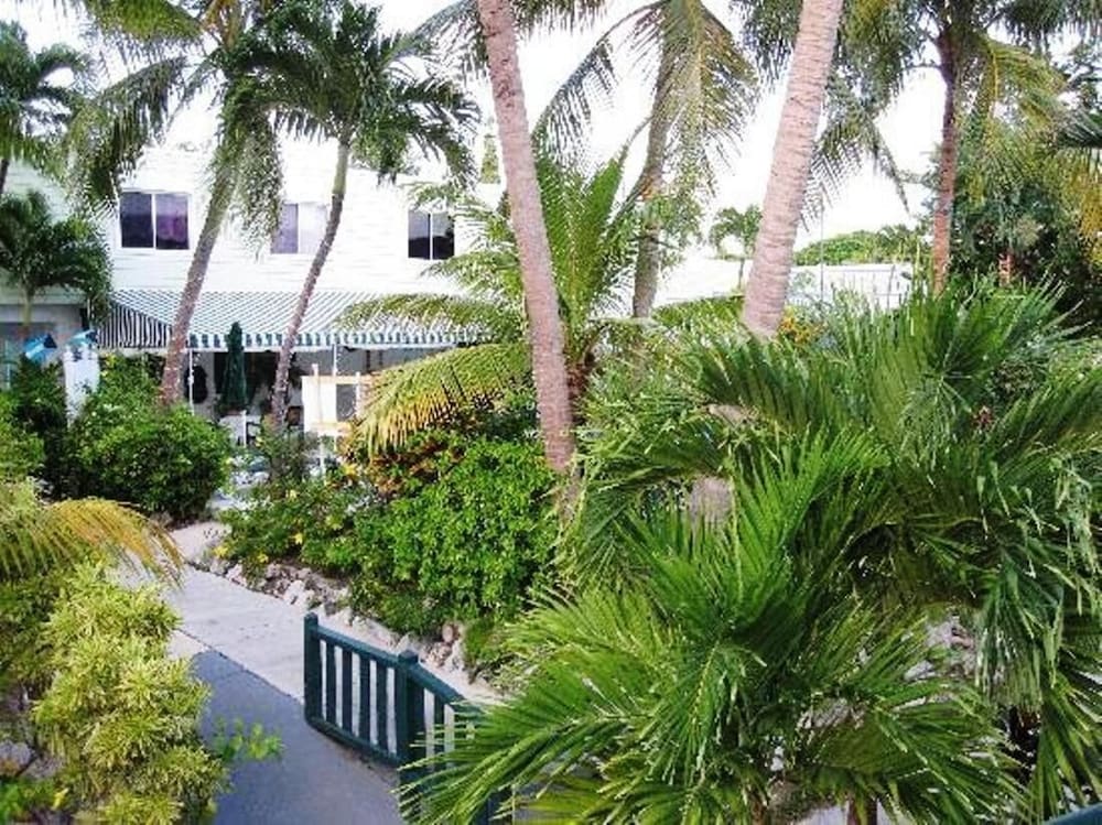 Bay View Suites Paradise Island 52/54
